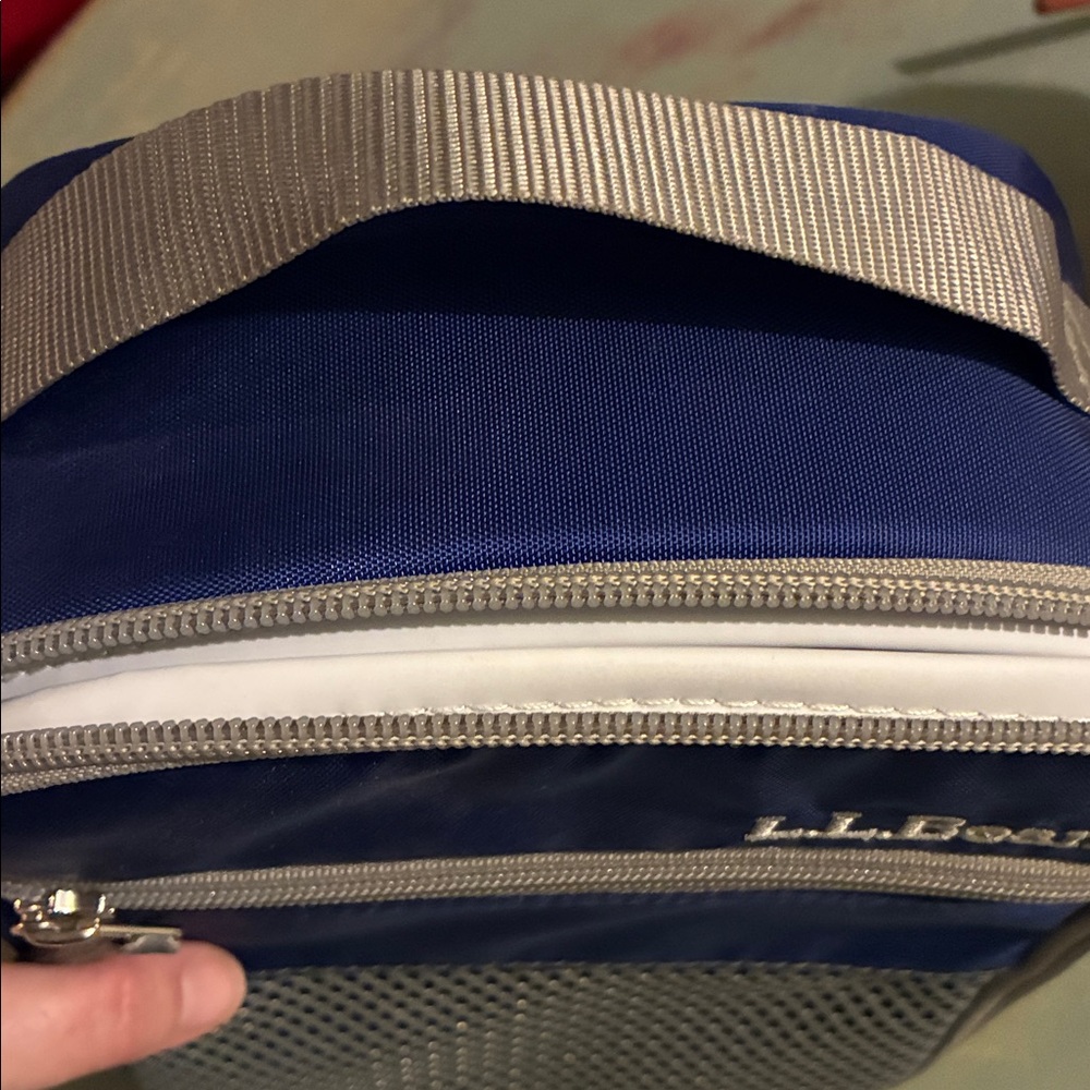 L.L. Bean Royal Blue and Light Gray insulated lunch tote bag - new - Picture 6 of 6